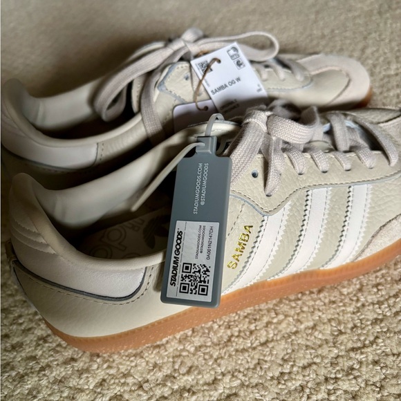 Adidas Samba OG Beige and White Sneakers - Picture 5 of 7